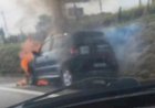 Motor de carro pega fogo em rodovia de Bauru