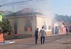 Filho mata a mãe idosa carbonizada após incendiar casa da família em Dourado
