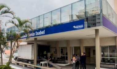 Bebê morre durante parto em Bauru após hospital forçar parto normal; família alega negligência médica