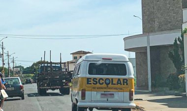 Vereadores não entram em consenso sobre idade mínima dos veículos do transporte escolar em Bariri e prefeito retira projeto da Câmara para correção