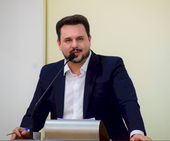 Paulo Crepaldi propõe entrega domiciliar de medicamentos para idosos em Bariri