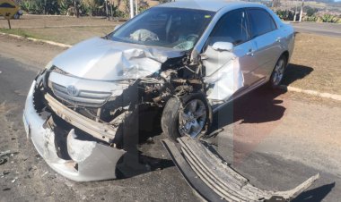 Manobra para evitar colisão traseira provoca batida frontal na MG-449, em Arceburgo