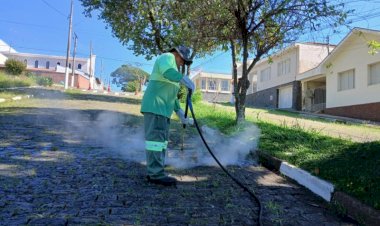 Prefeitura de Guaxupé inicia capina a vapor como alternativa sustentável na limpeza urbana