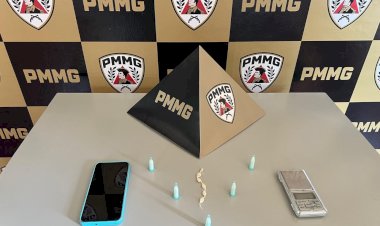 PM prende dois jovens por tráfico de drogas em praça de Guaranésia