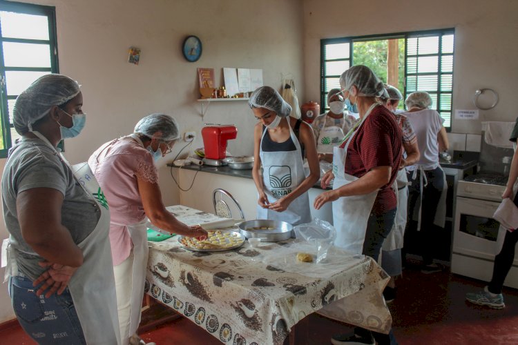 Semana da Mulher: Sindicato dos Produtos Rurais de Guaxupé junto a Faemg/Senar, em parceria com a Cooxupé, proporcionaram 4 dias de muita alegria e produção