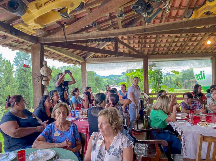 Semana da Mulher: Sindicato dos Produtos Rurais de Guaxupé junto a Faemg/Senar, em parceria com a Cooxupé, proporcionaram 4 dias de muita alegria e produção