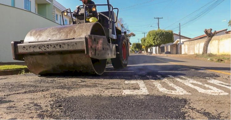 Prefeitura de Guaxupé gasta R$ 1,8 milhão em massa asfáltica para tapa-buracos; quantidade chega perto do utilizado pela administração anterior em quatro anos