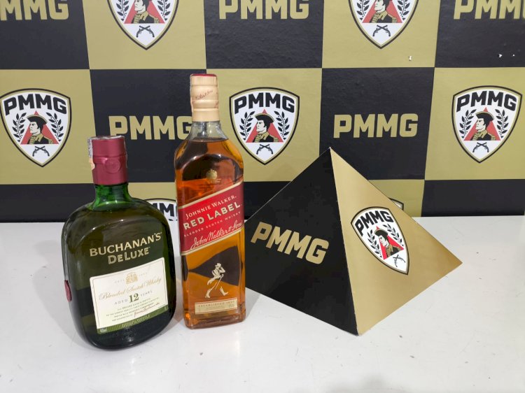 Homem de 25 anos é preso por furtar duas garrafas de whisky de supermercado em Guaxupé