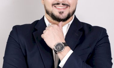 Dr. Paulo Crepaldi é cientista de alimentos e clínico especialista em rejuvenescimento humano. Fundador da Clínica Etharia.