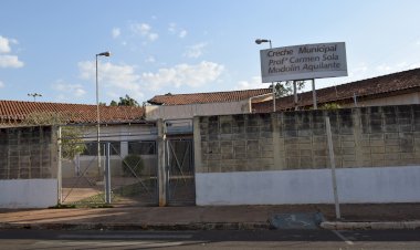 Gastos do cartão corporativo da prefeitura de Bariri e fila de espera de mais de 130 crianças sem vagas nas creches municipais geram questionamentos ao prefeito Abelardinho no Legislativo