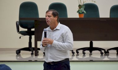 Marcos Bilancieri faz palestra sobre planejamento  público na Assobari