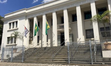 Câmara de Bauru inicia julgamento do pedido de cassação do mandato da prefeita Suéllen Rosim nesta sexta-feira