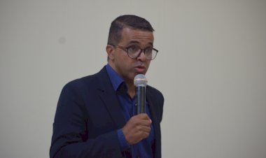Edcarlos questiona onde foi parar o saldo de R$ 22 milhões que havia em caixa no início do ano; vereador expõe serviços afetados em meio à crise financeira da Prefeitura de Bariri