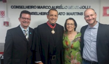 Prefeito de Itaju prestigia posse de Marco Bertaiolli como novo Conselheiro do Tribunal de Contas
