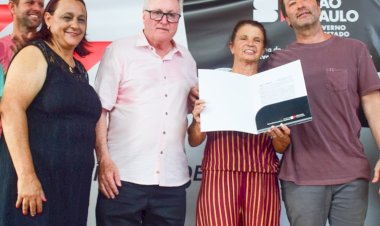 Prefeitura de Itapuí e Governo do Estado entregam títulos de propriedade a famílias em evento de regularização fundiária