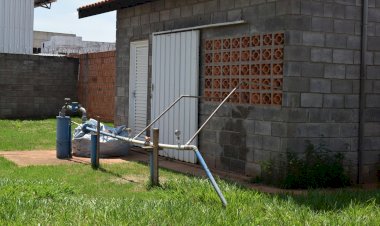 Polo Industrial de Bariri sofre há mais de um mês sem água e situação causa prejuízo às empresas; “Prefeitura e Saemba não deram prazo de resolução e estamos desesperados”, diz empresário