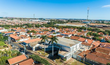 Bariri tem a pior renda per capita da região e tornou-se a cidade líder em desemprego; vereadores apontam inércia da gestão Abelardo-Foloni e questionam: “nestes 134 anos, o que temos a comemorar?”