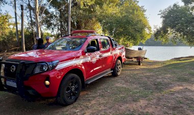 Bombeiros buscam por homem desparecido no rio Tietê em Bariri