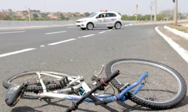 Ciclista morre atropelado nas Nações Norte