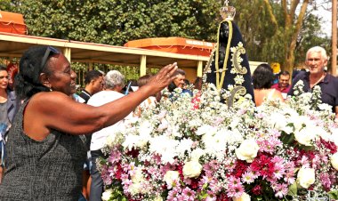 Boraceia: 8º Procissão e Benção sobre as águas do Rio Tietê reúne 2 mil fiéis e 60 embarcações