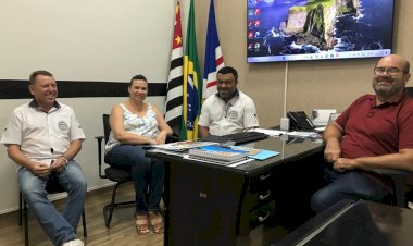 Sindicato e Prefeitura de Bariri fecham acordo de reajuste anual dos servidores públicos, com aumento de 5% no salário e 10% no vale-alimentação