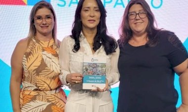 Cátia Bilancieri, presidente do fundo social de solidariedade de Boraceia, participa de encontro de novas primeiras-damas em SP