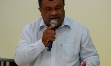 Gilson é alvo de pedido de impeachment após MP citar fake news e pedir providências à Câmara por denúncia sobre morte de recém-nascido; vereador sustenta que não mentiu, pais do bebê gravam vídeo e Santa Casa emite nota