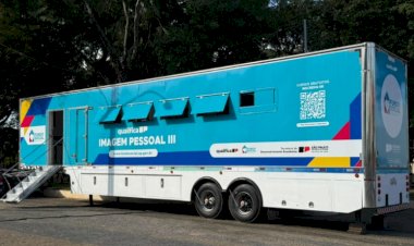 Carreta da Capacitação oferece cursos de maquiagem, manicure, pedicure e design de sobrancelhas em Itapuí