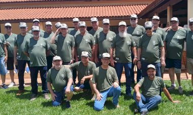 Turma de reservistas do Tiro de Guerra de 1979 se reúne em Bariri após 46 anos do serviço militar