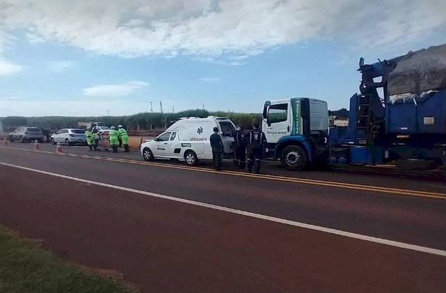 Paciente idosa morre após  ambulância de Jaú se envolver  em engavetamento