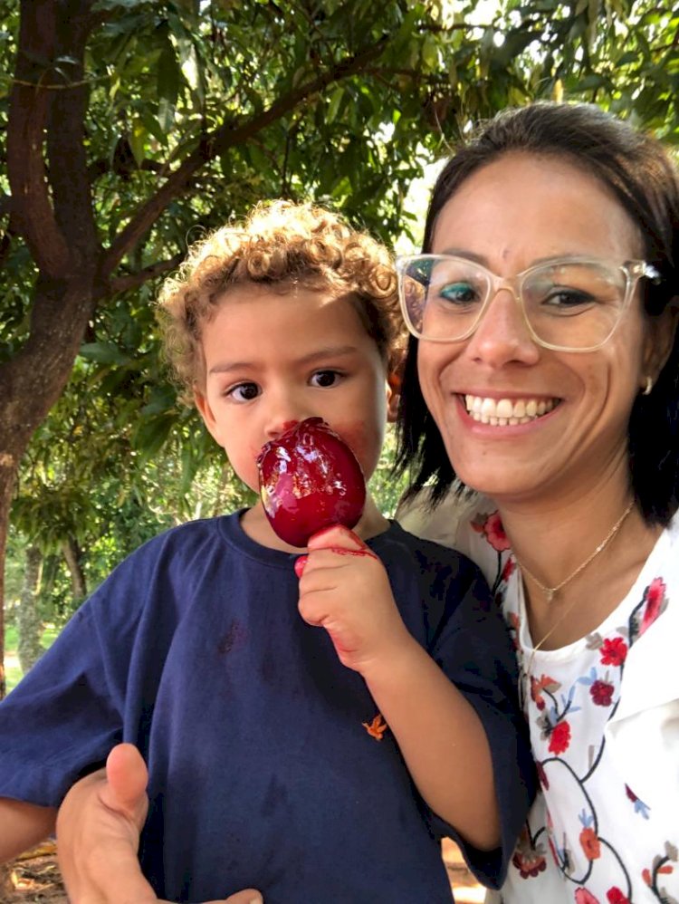 Carol Bicudo apresenta novo brinquedo do  Parquinho do Lago em parceria com a Barinet