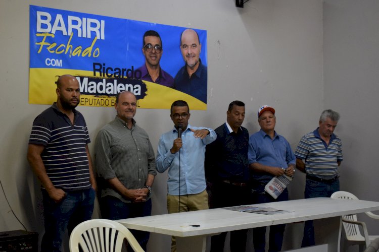 Deputado Ricardo Madalena se reúne com vereador Edcarlos, lideranças políticas e população de Bariri