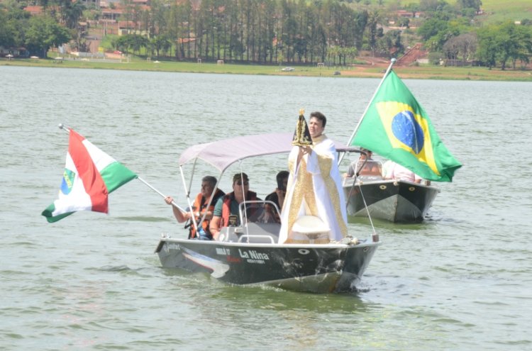 Boraceia divulga programação da Festa da Padroeira com destaque para a tradicional procissão e bênção sobre as águas do Rio Tietê