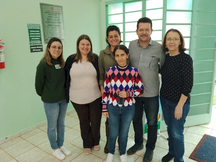 Idosos do CCI em Itaju recepcionam idosos do Lar Vicentino de Bariri