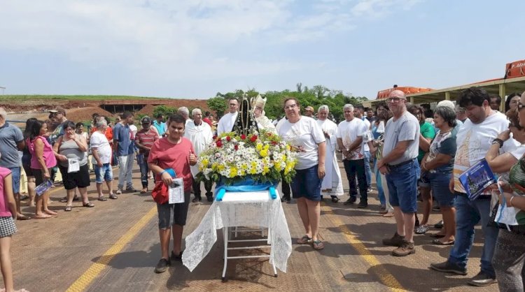 Boraceia: 7ª Procissão e Benção Sobre as Águas do Rio Tietê celebra Nossa Senhora Aparecida com milhares de fiéis e mais de 50 embarcações