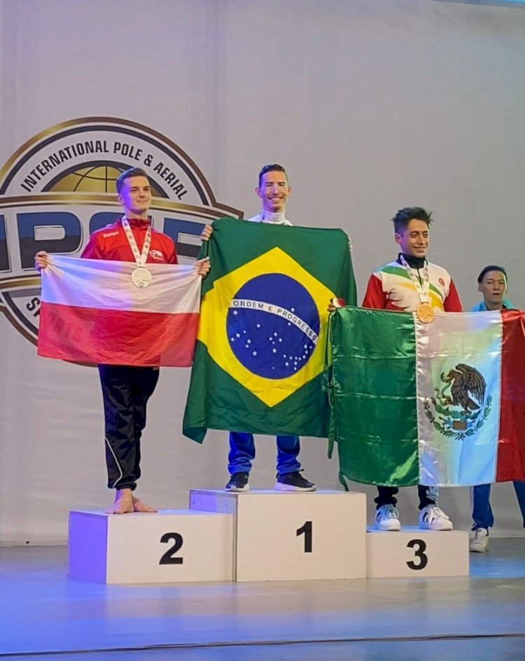 Baririense se sagra Campeão Mundial de Lira Acrobática e conquista lugar mais alto do pódio no Mundial de Esportes Aéreos disputado na Polônia