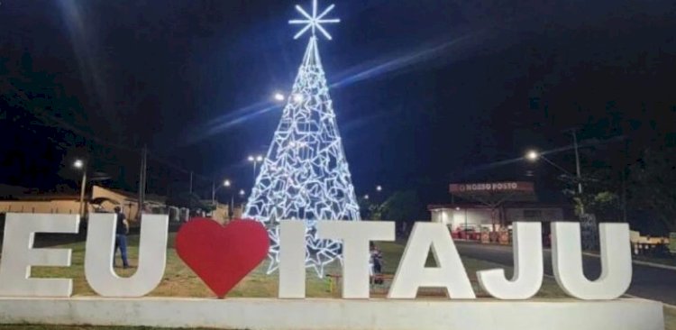 Prefeitura de Itaju inicia montagem dos enfeites de Natal