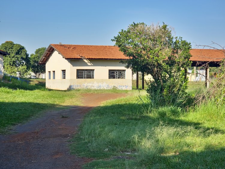 Situação de abandono dos prédios públicos, imóveis municipais desocupados e gastos do governo Fernando Foloni em locações particulares chama a atenção dos vereadores