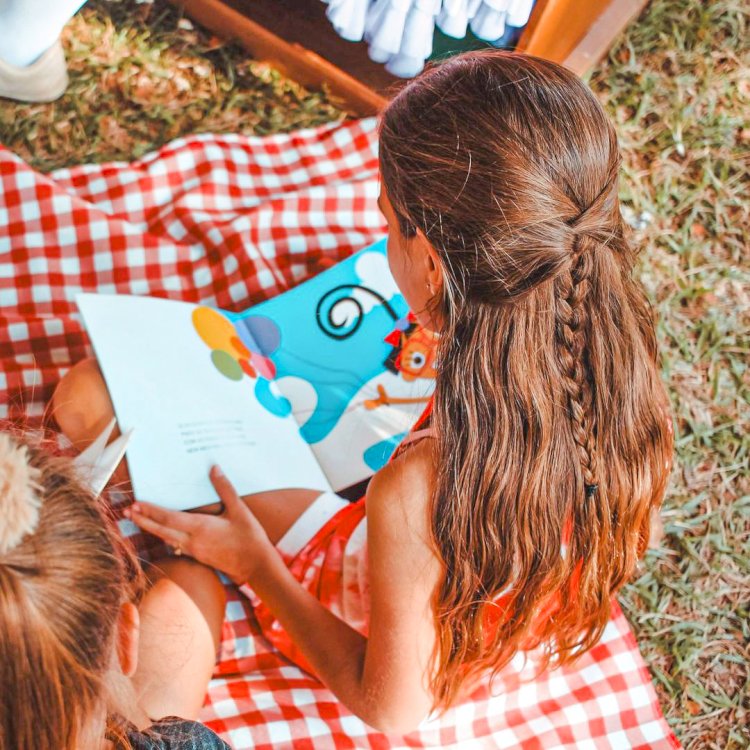 Feira Ao Ar Livro é sucesso em Itapuí e segue para Boraceia