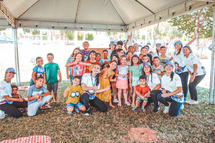 Feira Ao Ar Livro é sucesso em Itapuí e segue para Boraceia