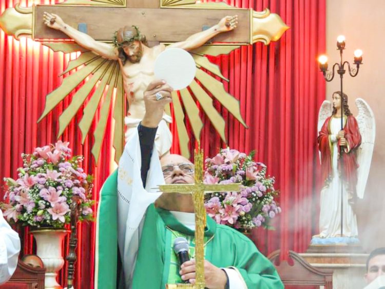 Dom Francisco Carlos faz primeira visita diocesana em Itapuí e celebra missa em honra ao centenário do nascimento do saudoso Padre Arlindo