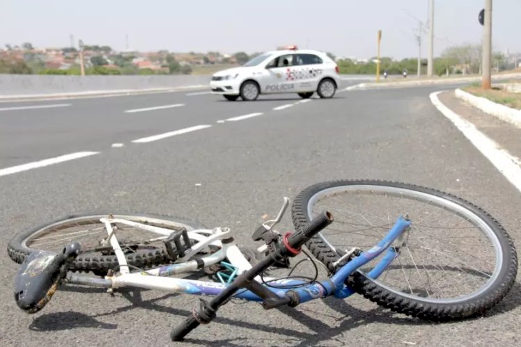 Ciclista morre atropelado nas Nações Norte