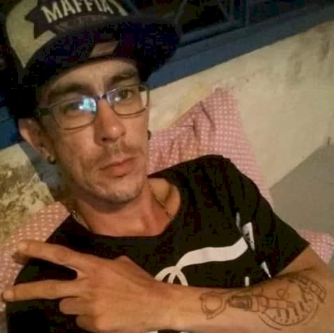 Motociclista morre ao atingir canteiro em Ibitinga