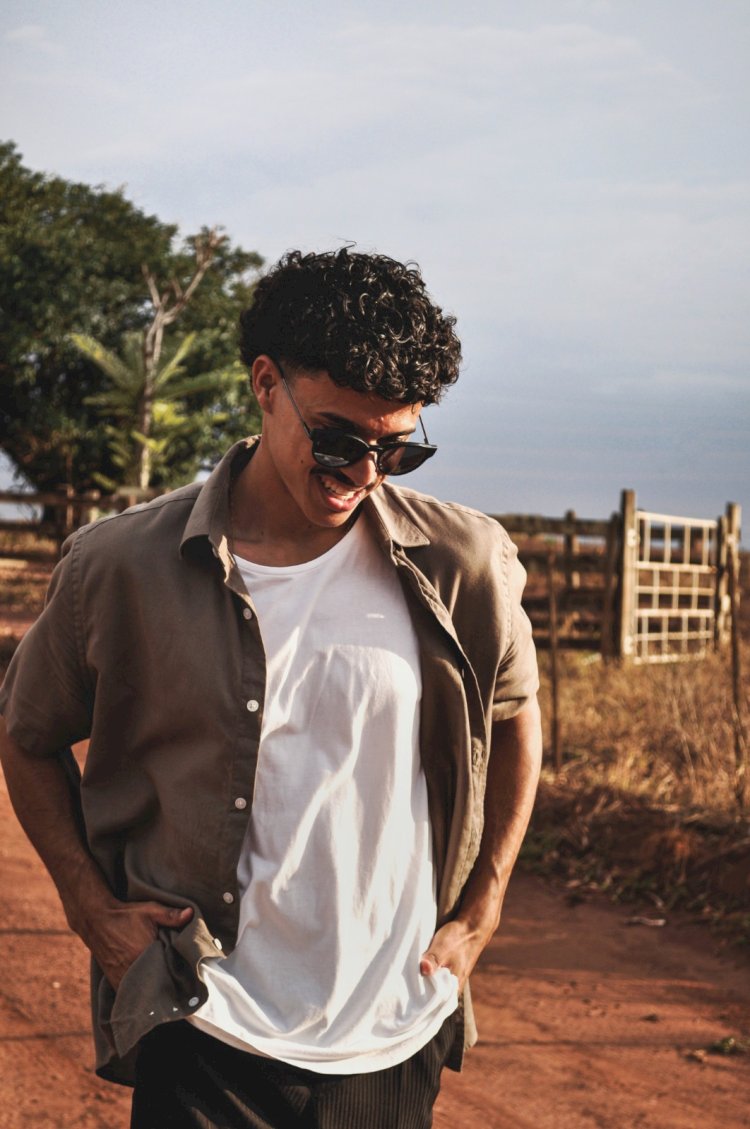 Cantor e compositor baririense David Nevan lança o single “Hey Vida”