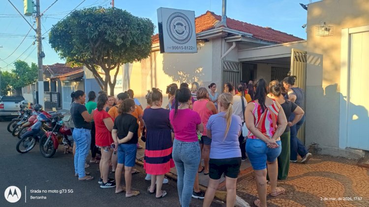 Sindicato deflagra “estado de greve” de professores e ADIs; Reivindicação também pede cumprimento da “Lei do Descongela” e revisão salarial de diversas categorias