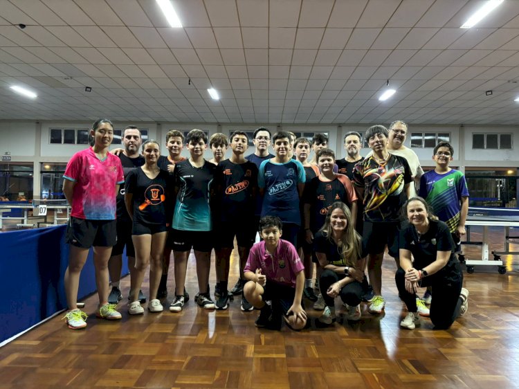 Umuarama Clube de Bariri recebe visita de campeã sul-americana de Tenis de Mesa
