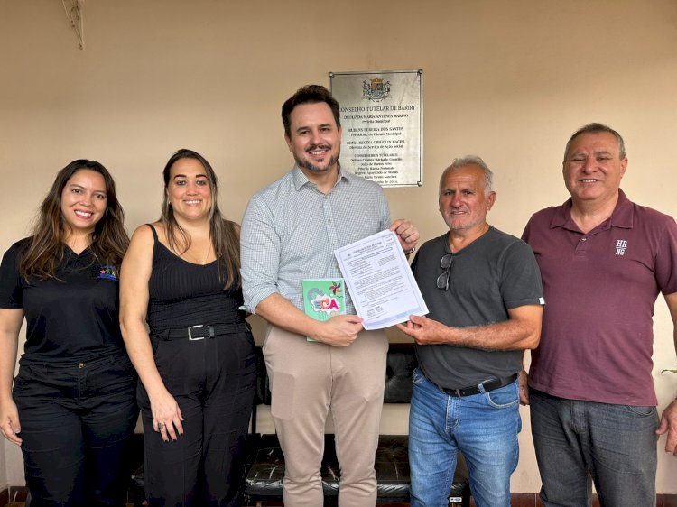 Paulo Crepaldi se reúne com representantes do Conselho Tutelar, CMDCA, LAV e APAE