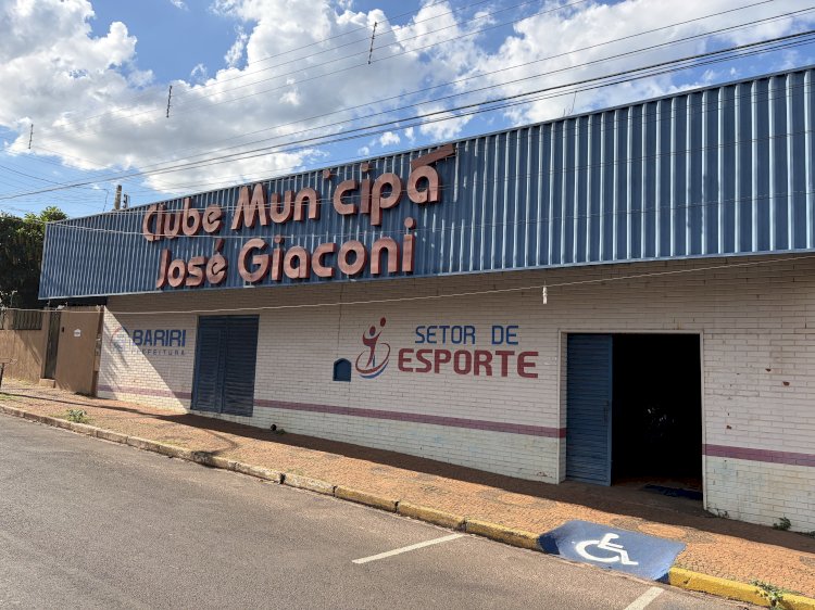 Aline Prearo questiona falta de infraestrutura do Clube Municipal no período de férias escolares