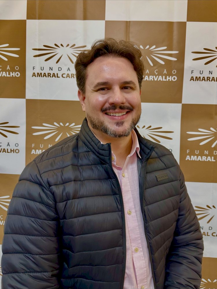 Julho Verde: Paulo Crepaldi participa de encontro no Hospital Amaral Carvalho e convida especialistas para a Tribuna da Câmara